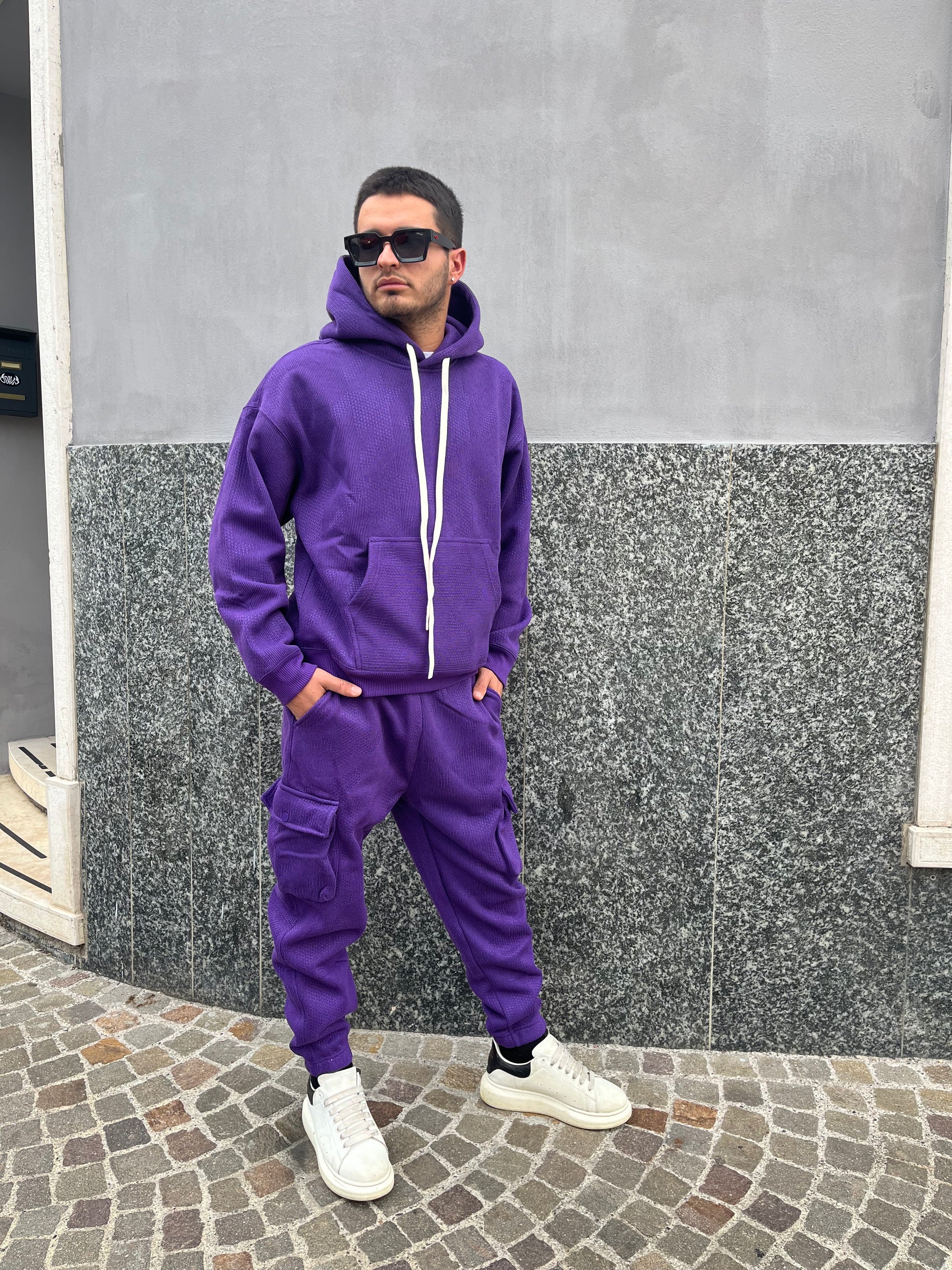 Tuta Cargo Viola Streetwear – Comfort e Stile Urbano