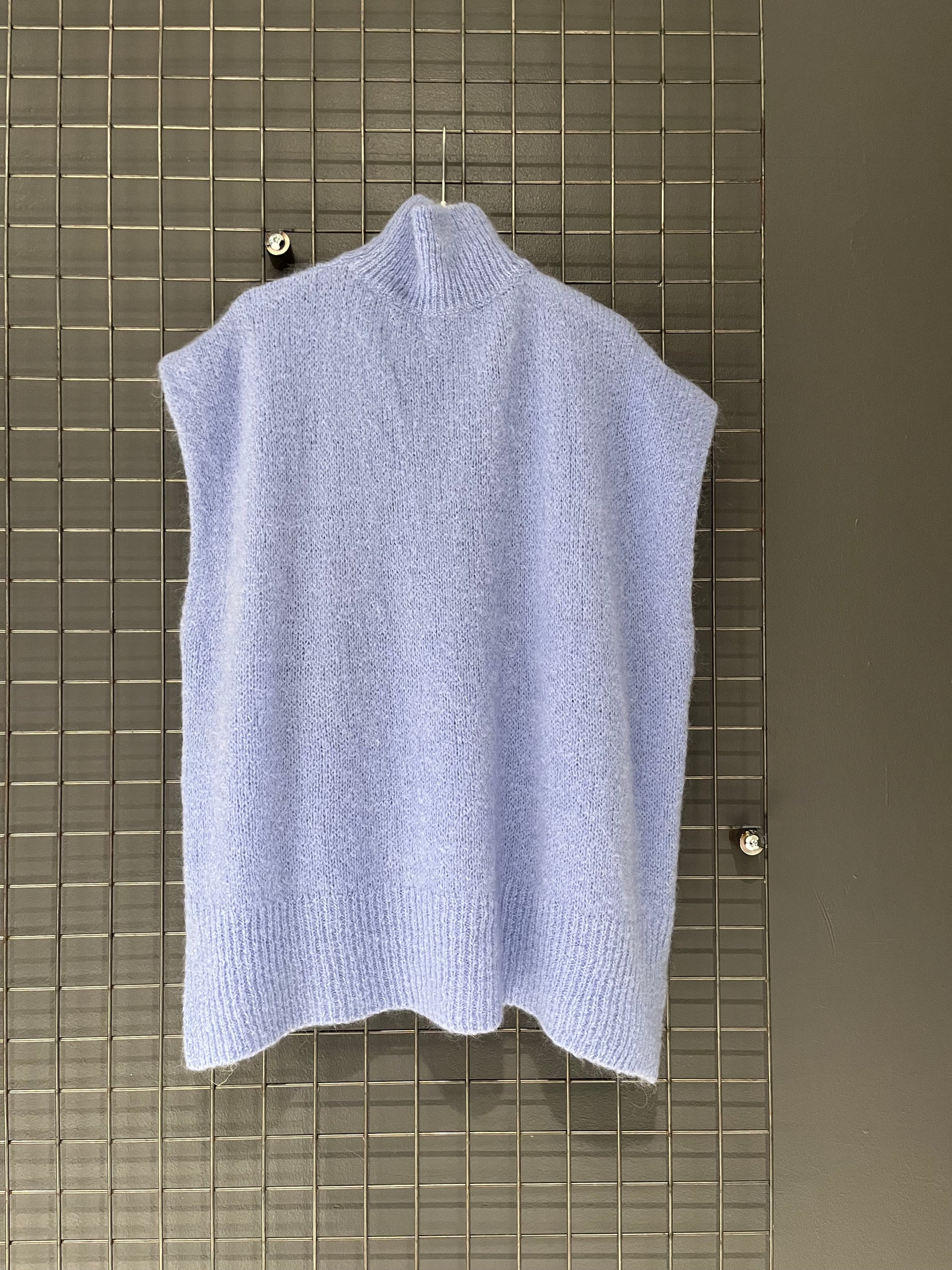 Gilet Morbido con Collo Alto – Sky Blue