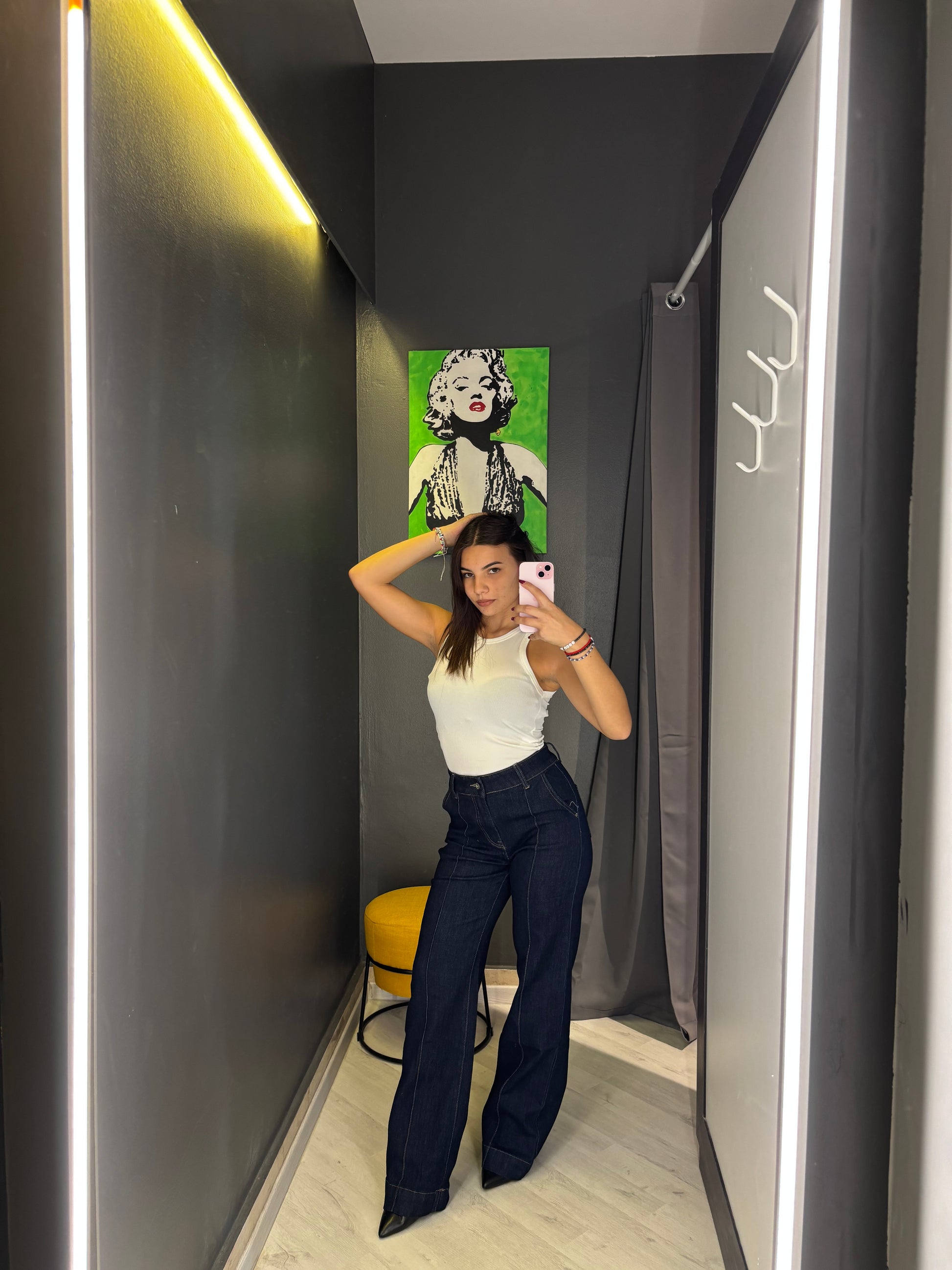 Jeans a Vita Alta Straight Fit – Denim Blu Scuro Eleganza & Stile