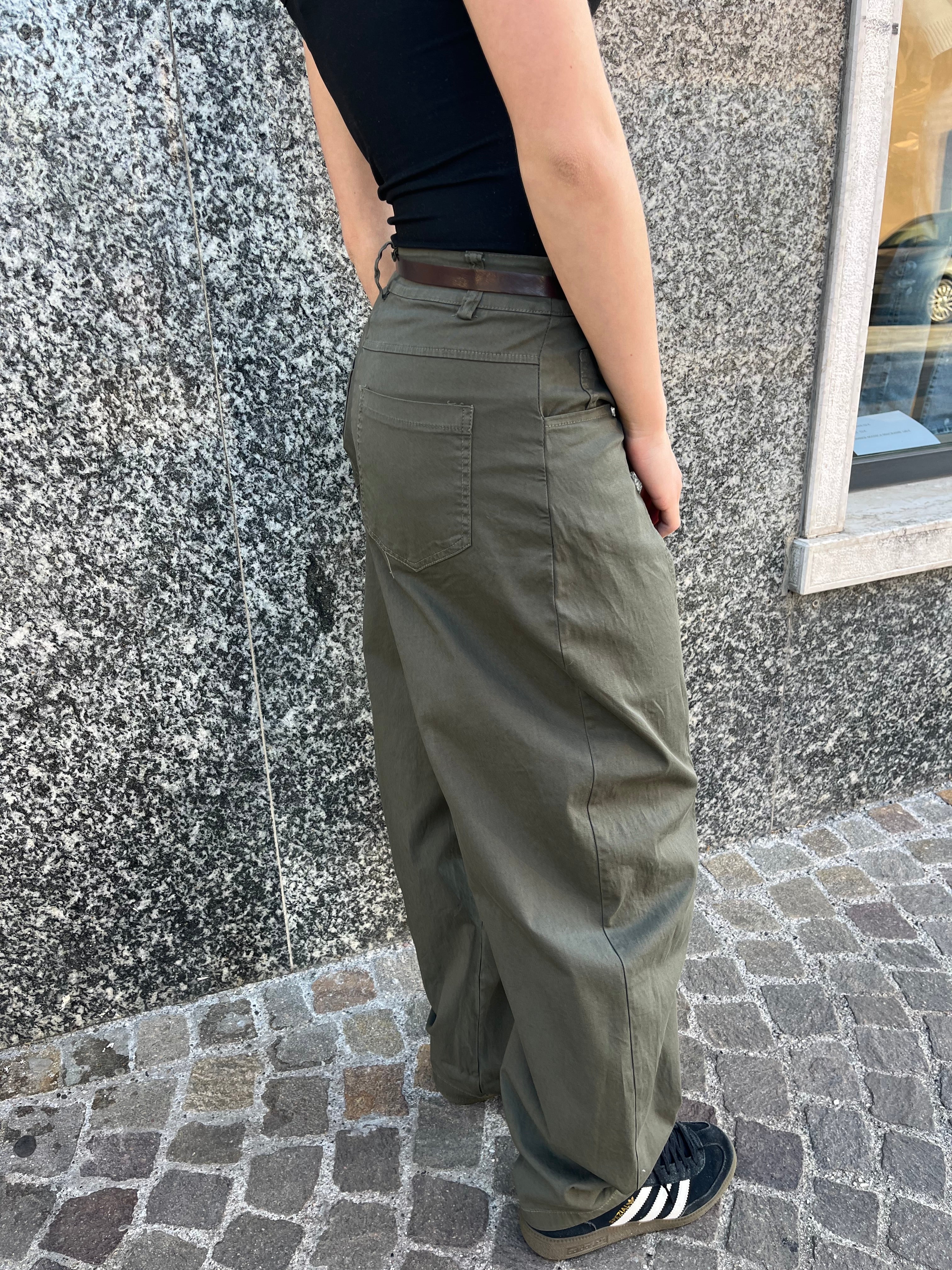 Pantalone Verde Oliva a palazzo con Cintura – Stile Urban Donna
