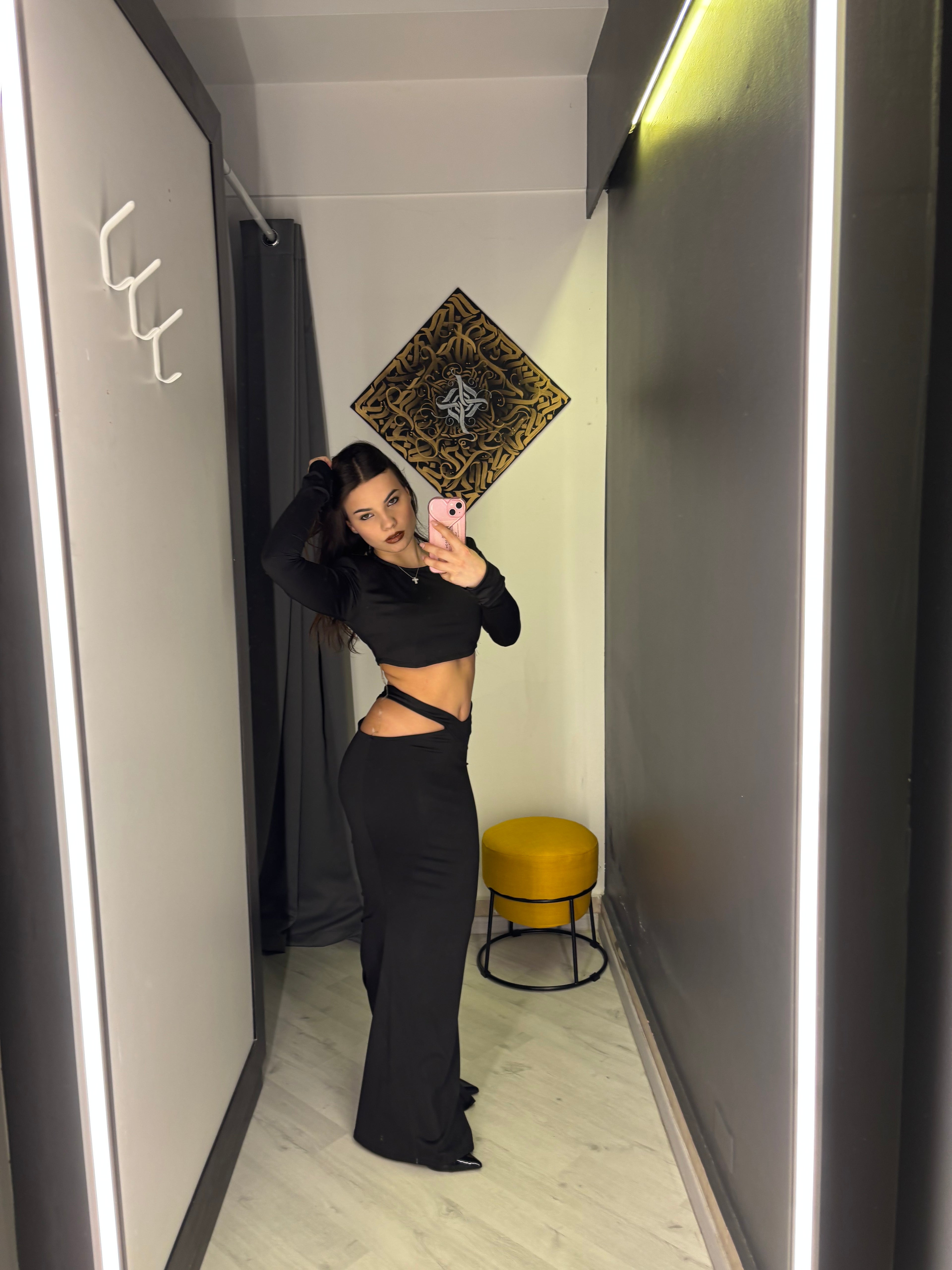 Completo “Midnight Sculpt” – Top Crop + Gonna Cut-Out Modellante