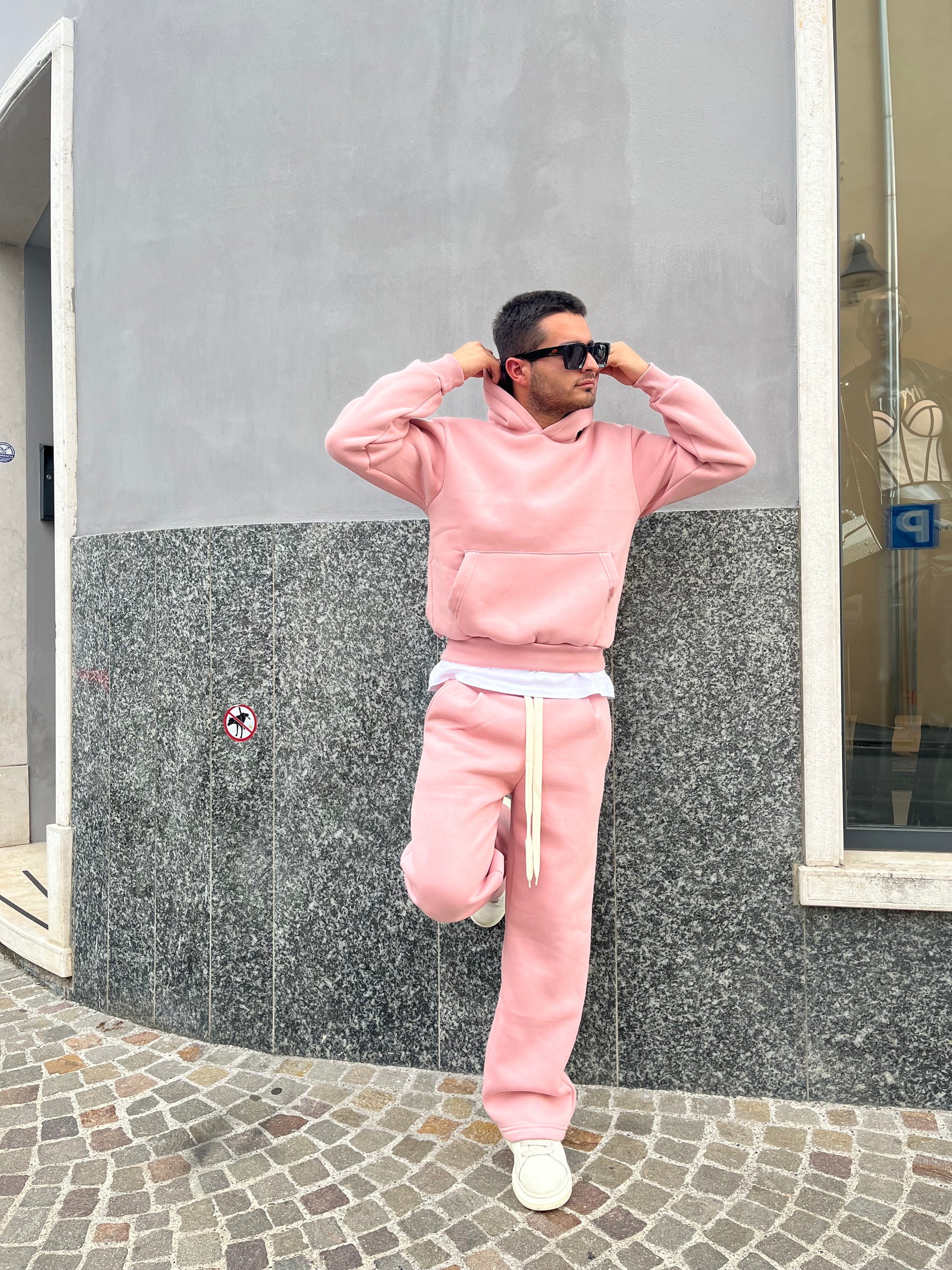 Tuta Oversize Rosa Pastello – Comfort & Stile Streetwear