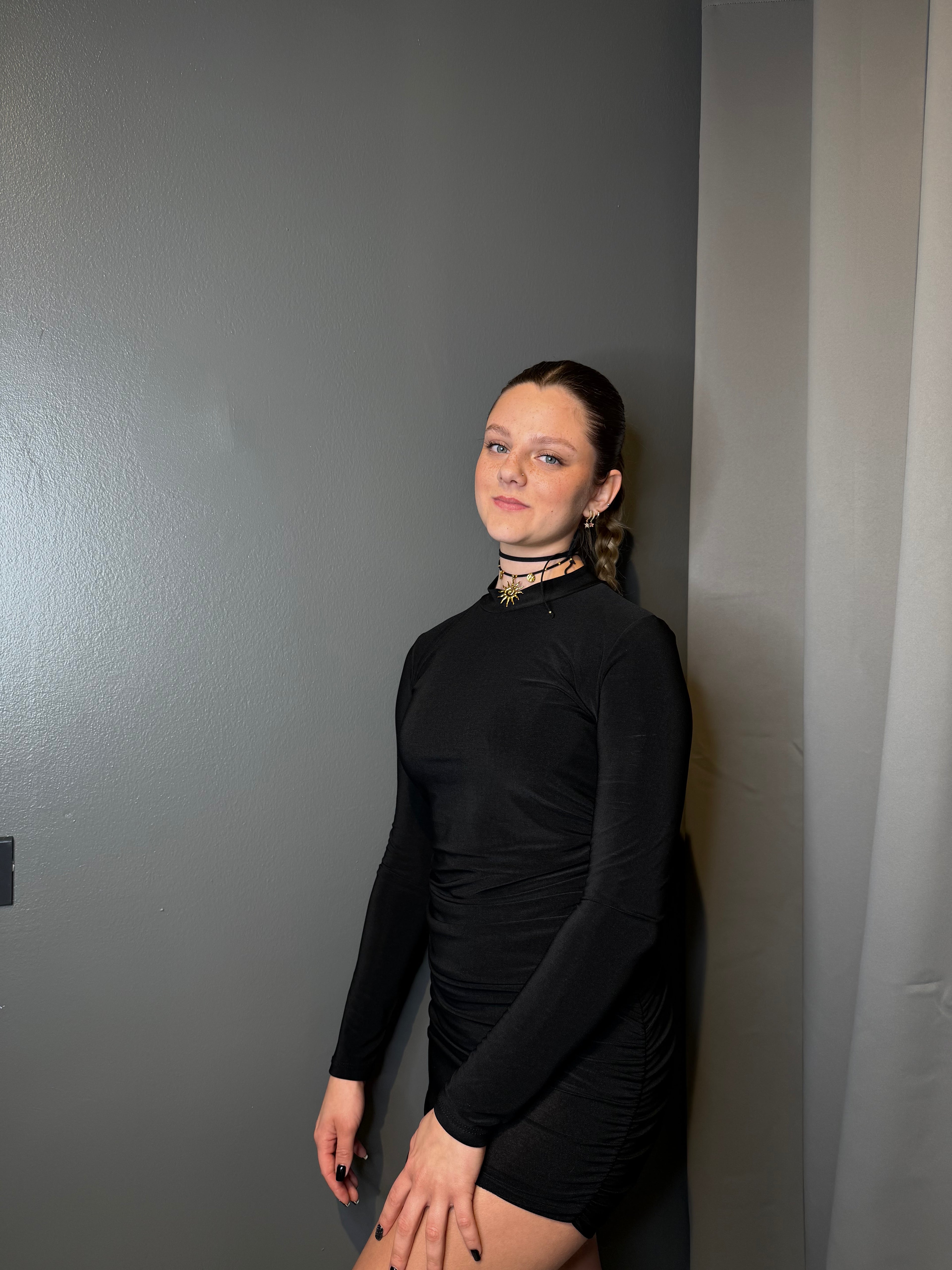 Vestito Nero Aderente “Midnight Shape”