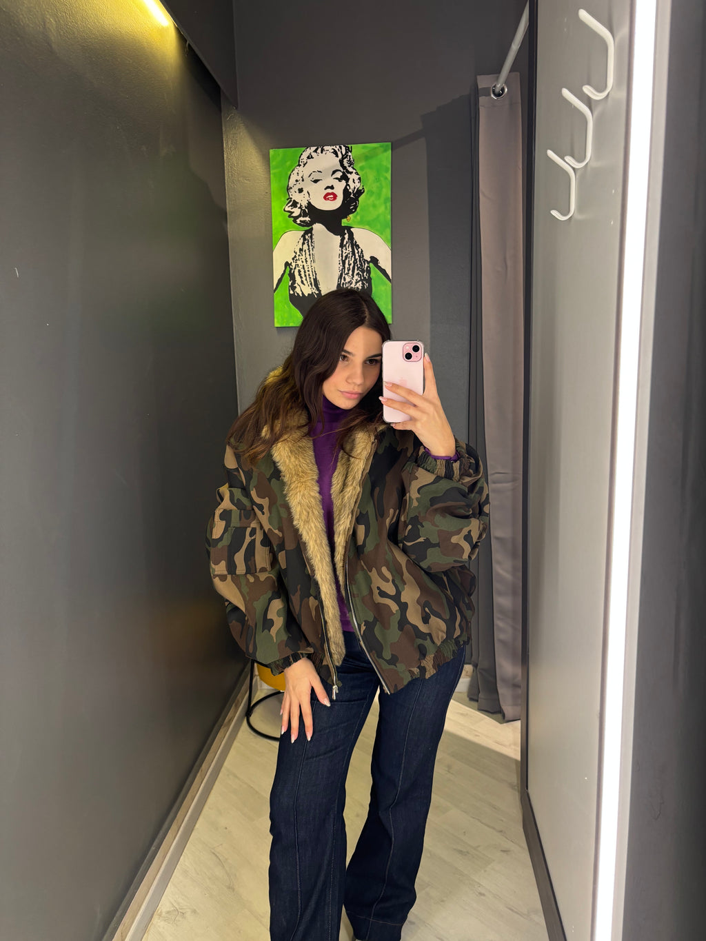 Giacca Camo Oversize con Pelliccia – Lumina Fashion