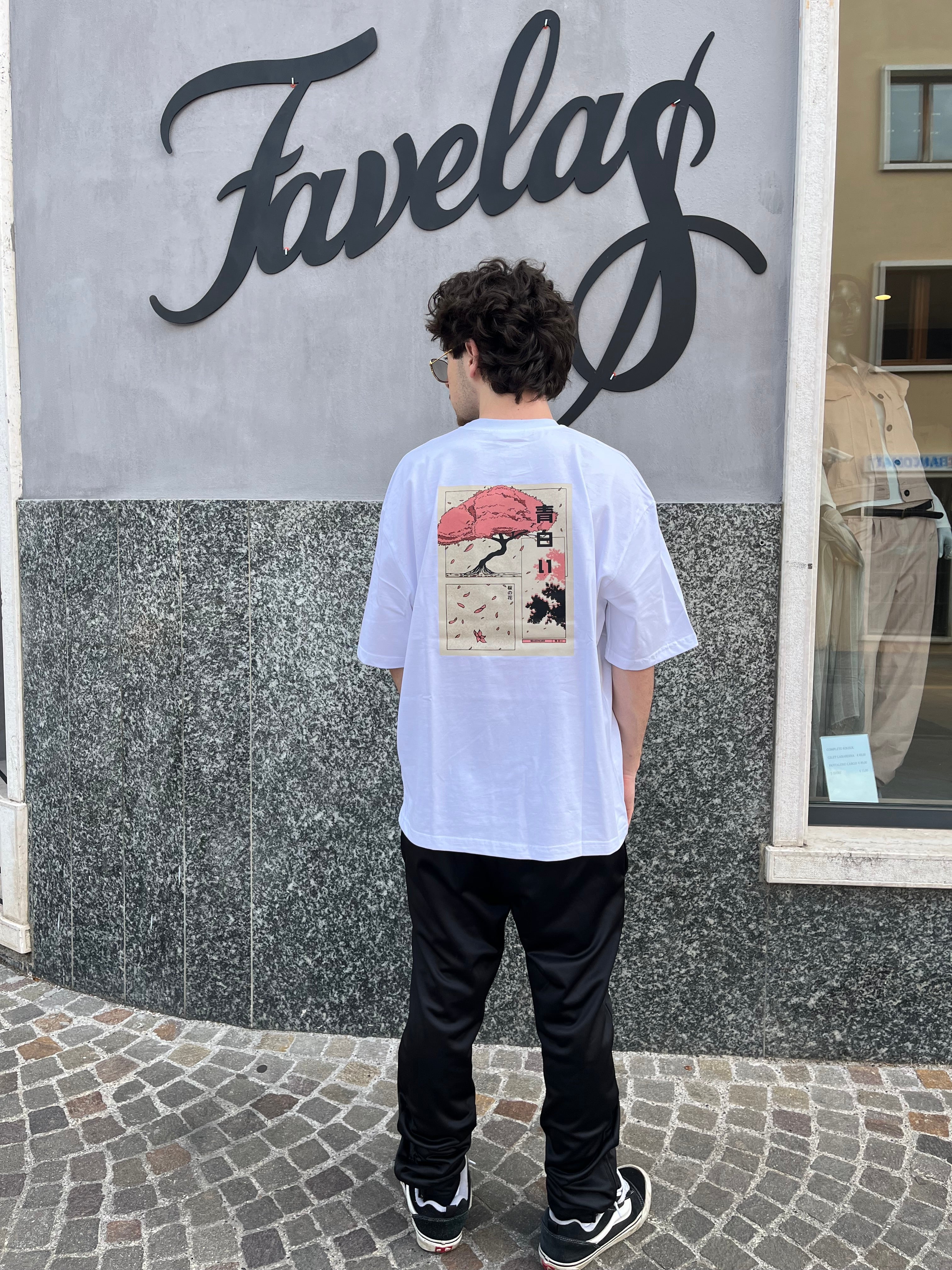 T-Shirt Sakura Oversize – White Edition