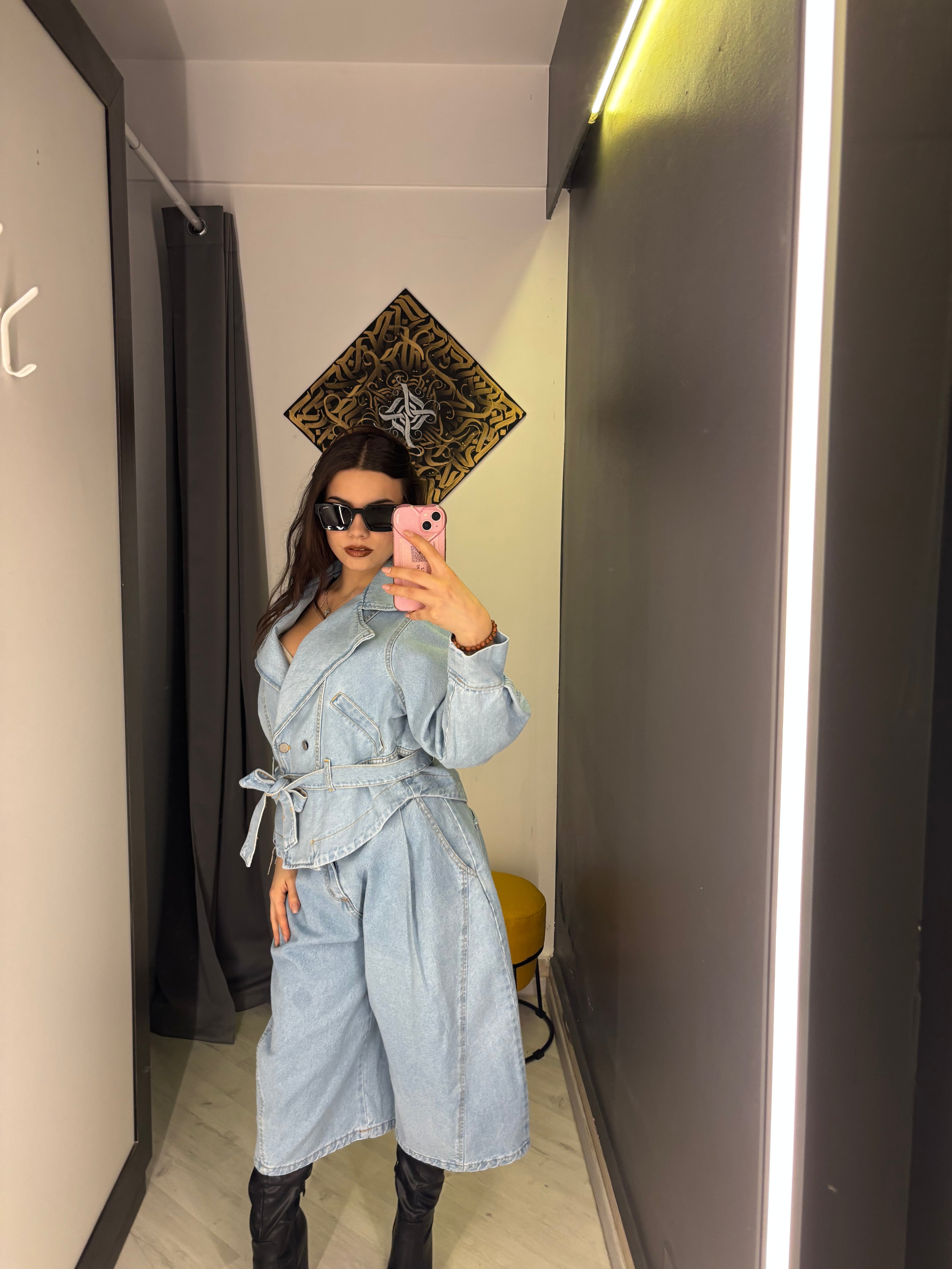 Completo Denim Oversize “Urban Chic” – Giacca Cinturata + Pantalone Wide Leg