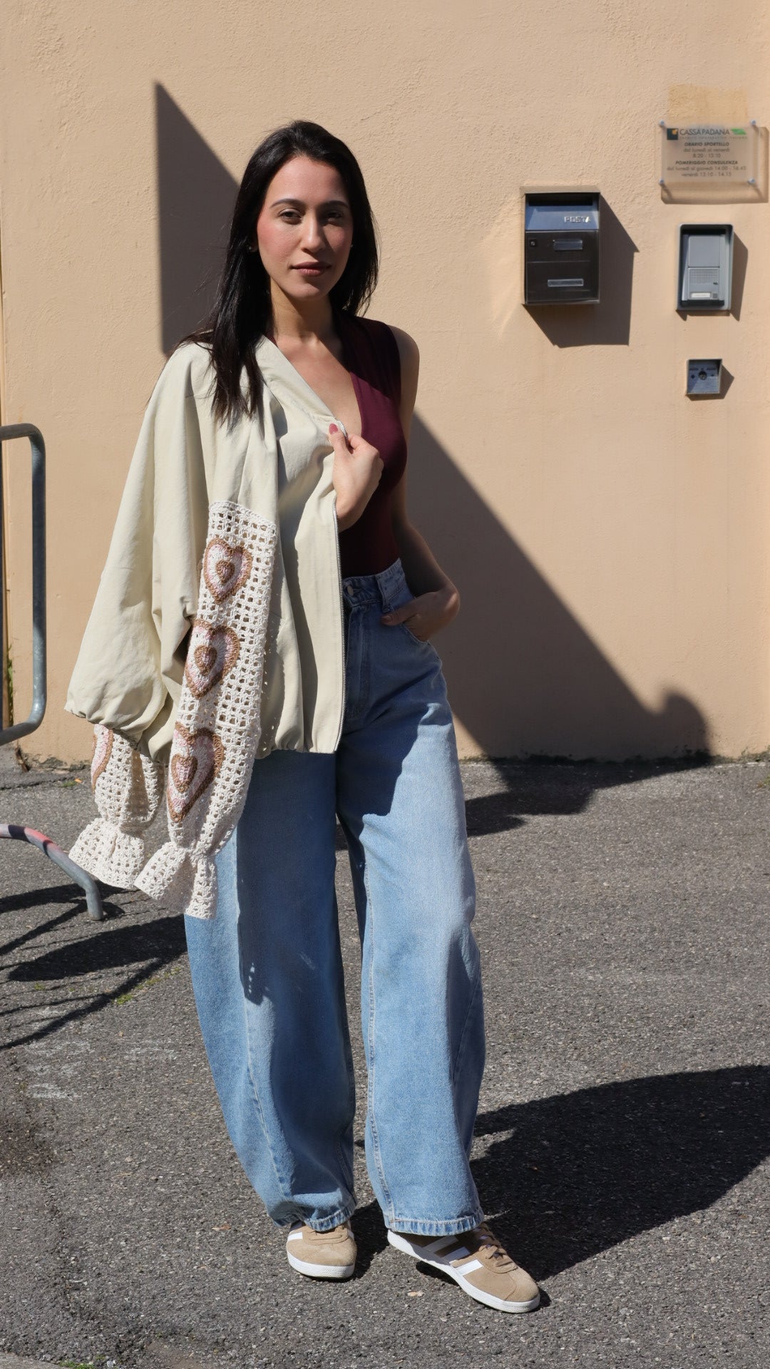 Bomber con manica in macrame