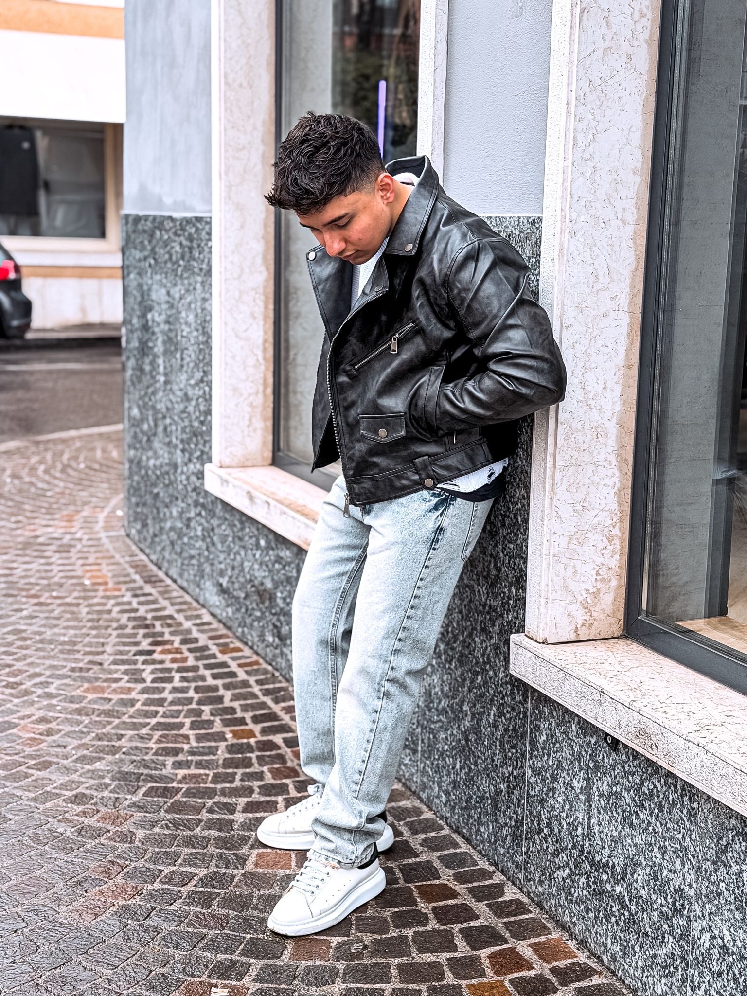 Maglioncino Uomo Bianco – Girocollo Minimal Elegante