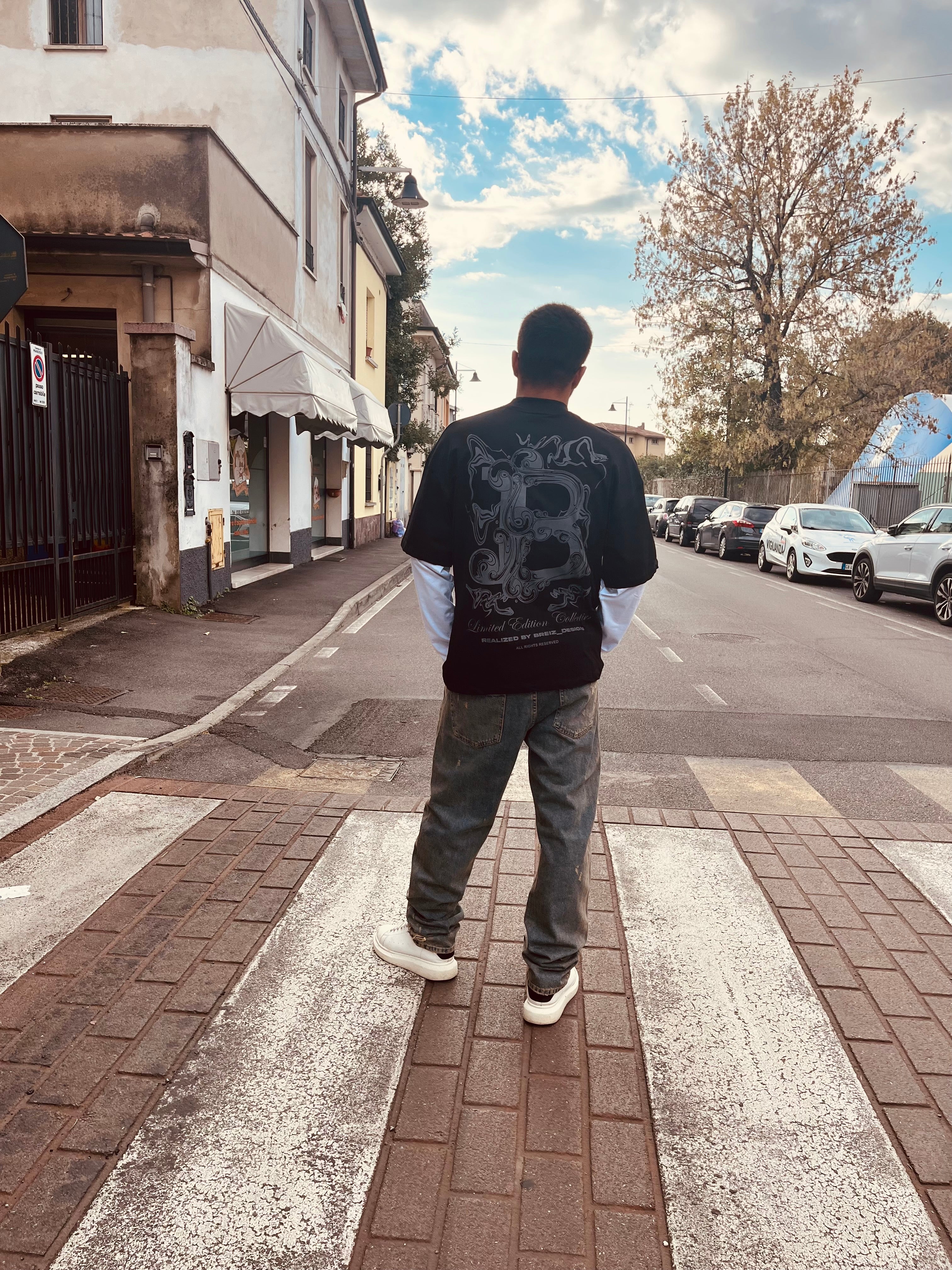 Maglietta Oversize Black Edition – Streetwear Limited Collection