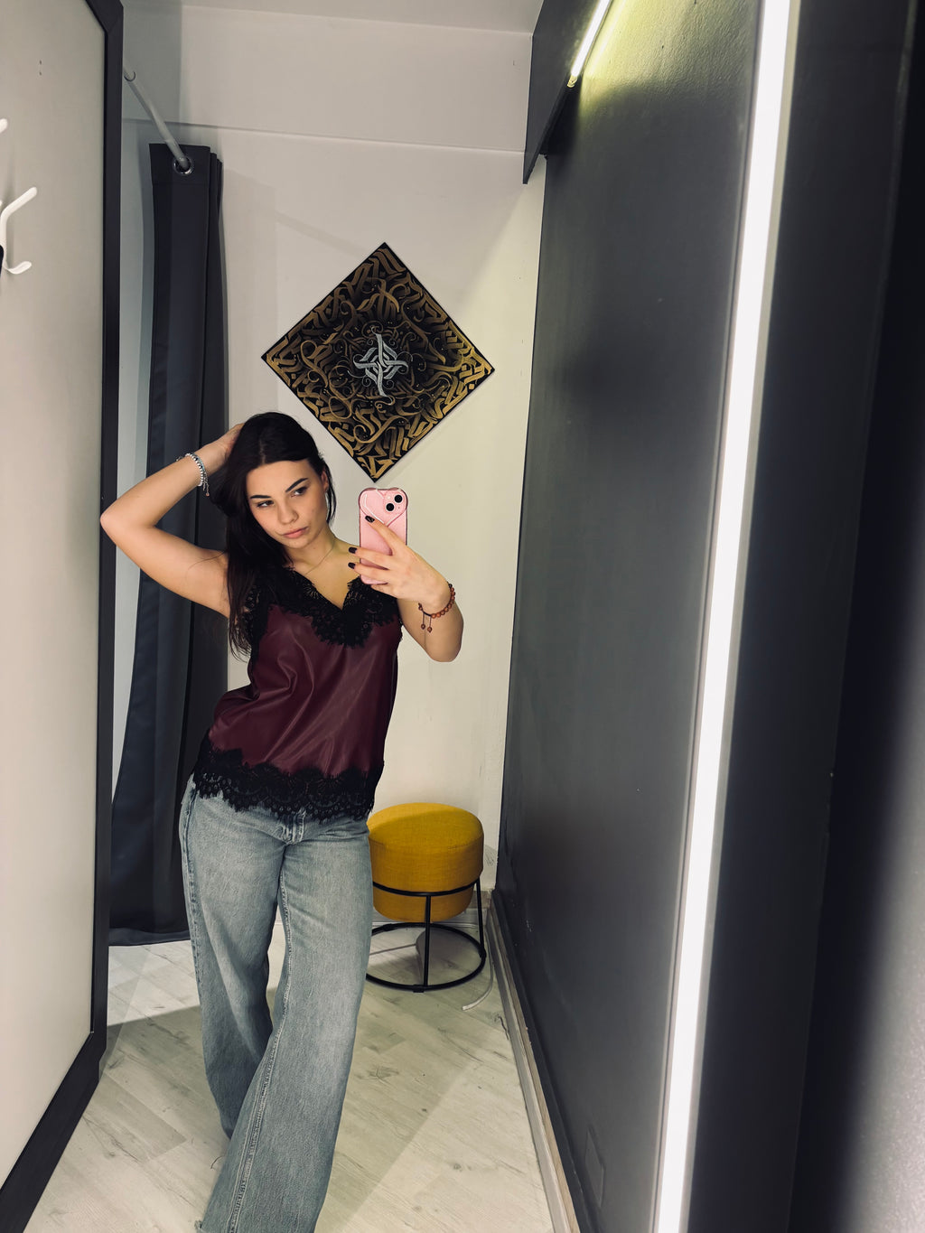 Top in Ecopelle Bordeaux con Pizzo Nero – Red Passion Edition