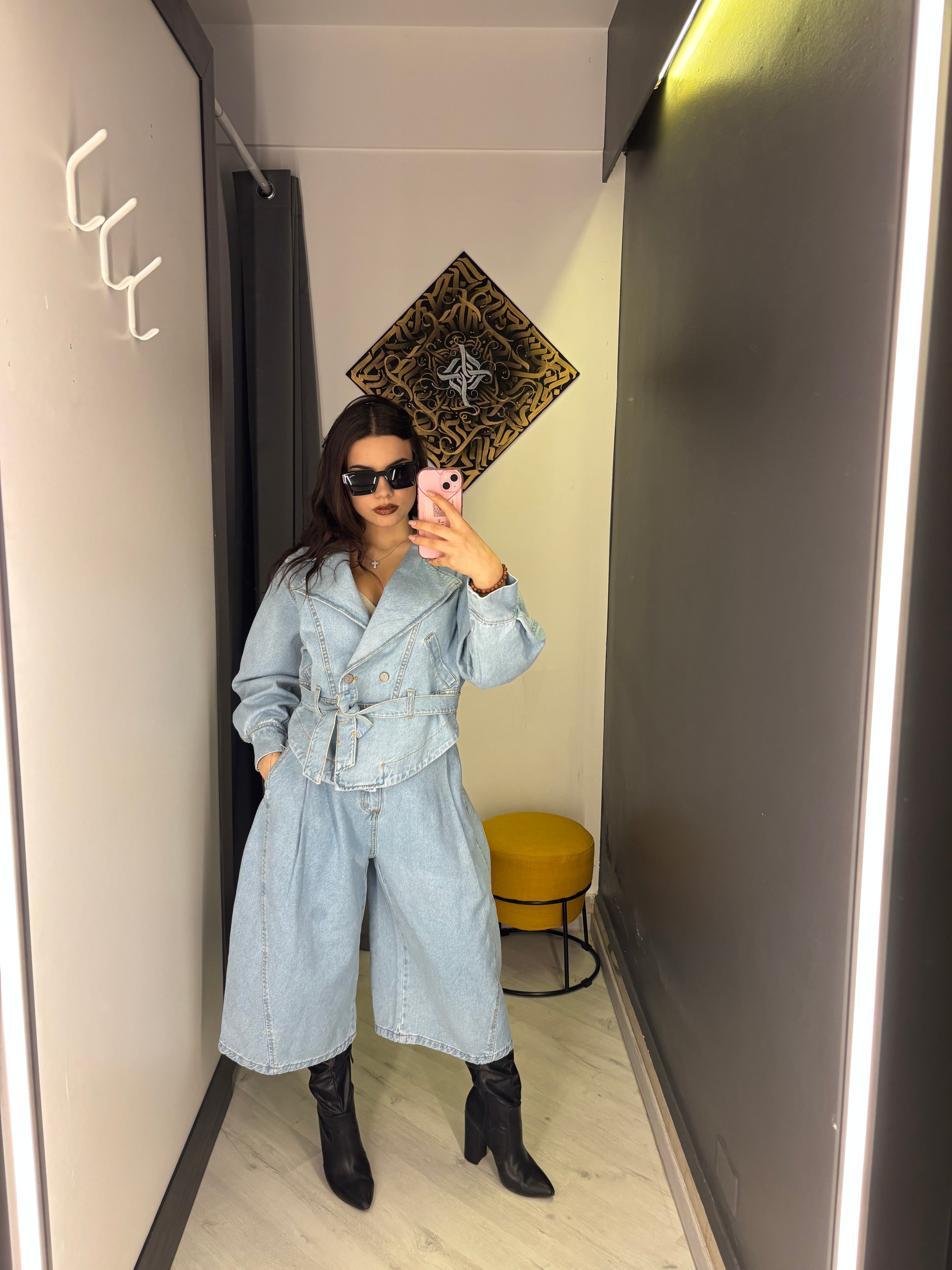 Completo Denim Oversize “Urban Chic” – Giacca Cinturata + Pantalone Wide Leg