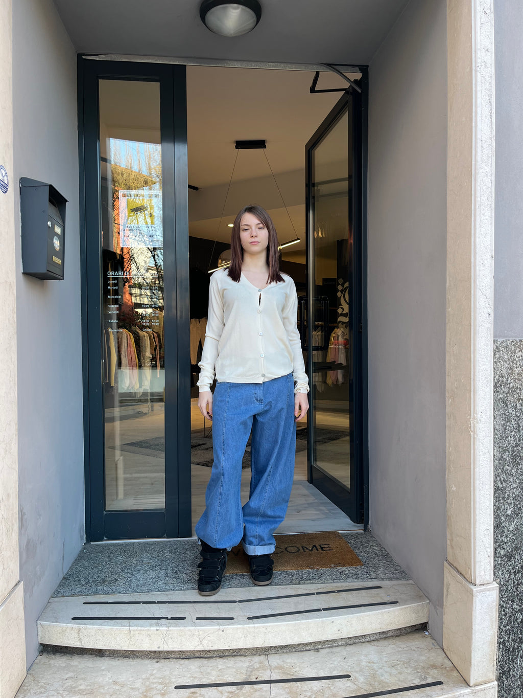 Cardigan manica lunga con scollo a V