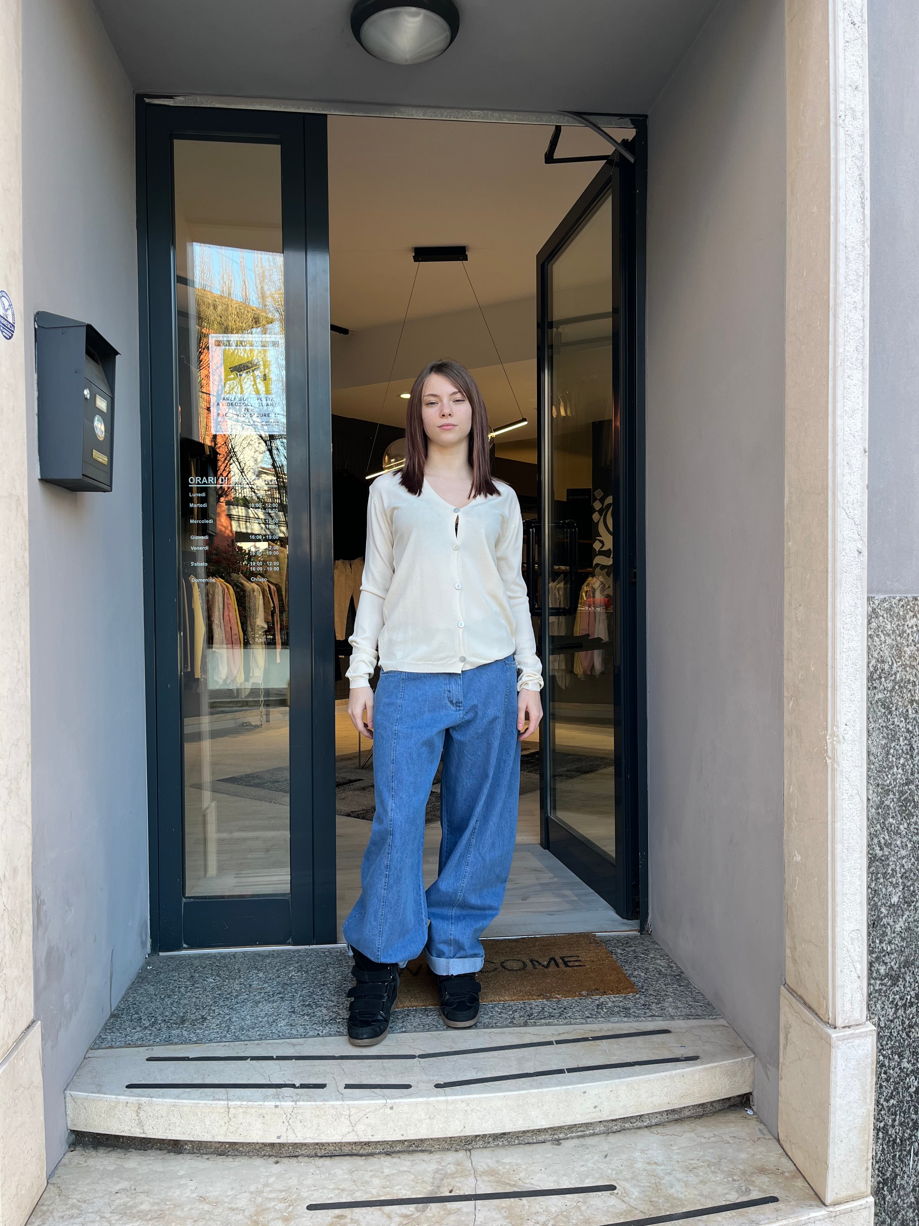 Cardigan manica lunga con scollo a V
