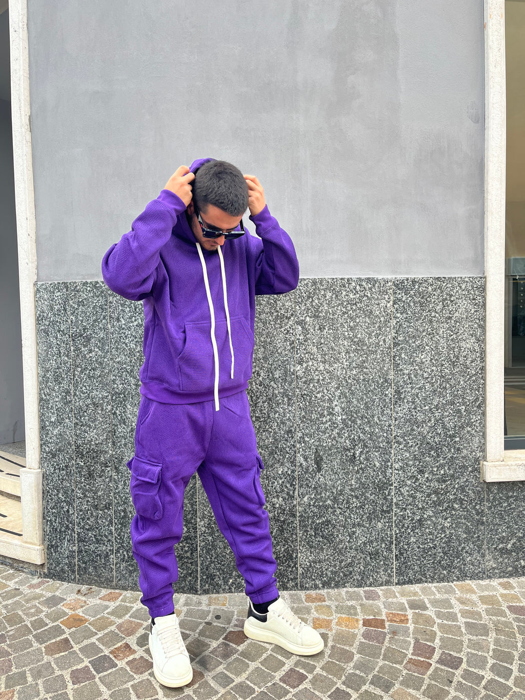 Tuta Cargo Viola Streetwear – Comfort e Stile Urbano