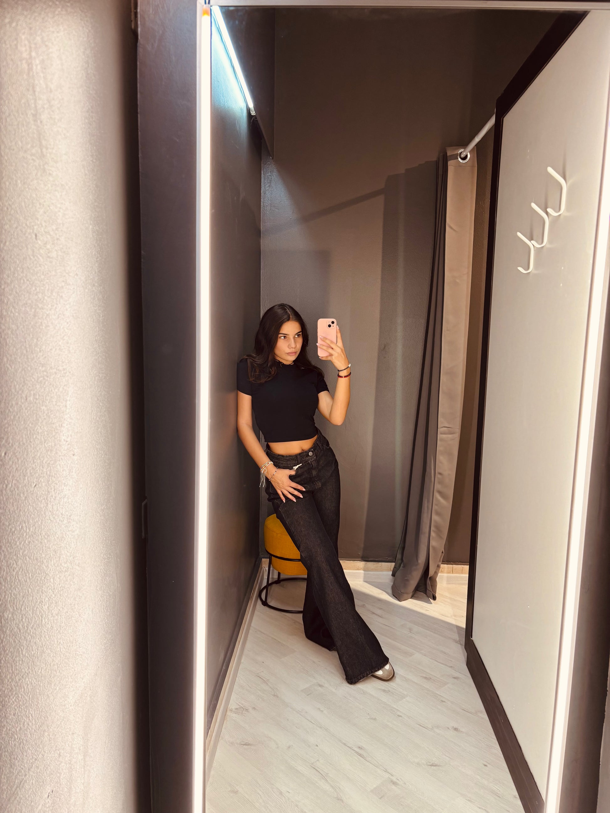 Jeans a Zampa Vita Alta – Look Elegante & Casual