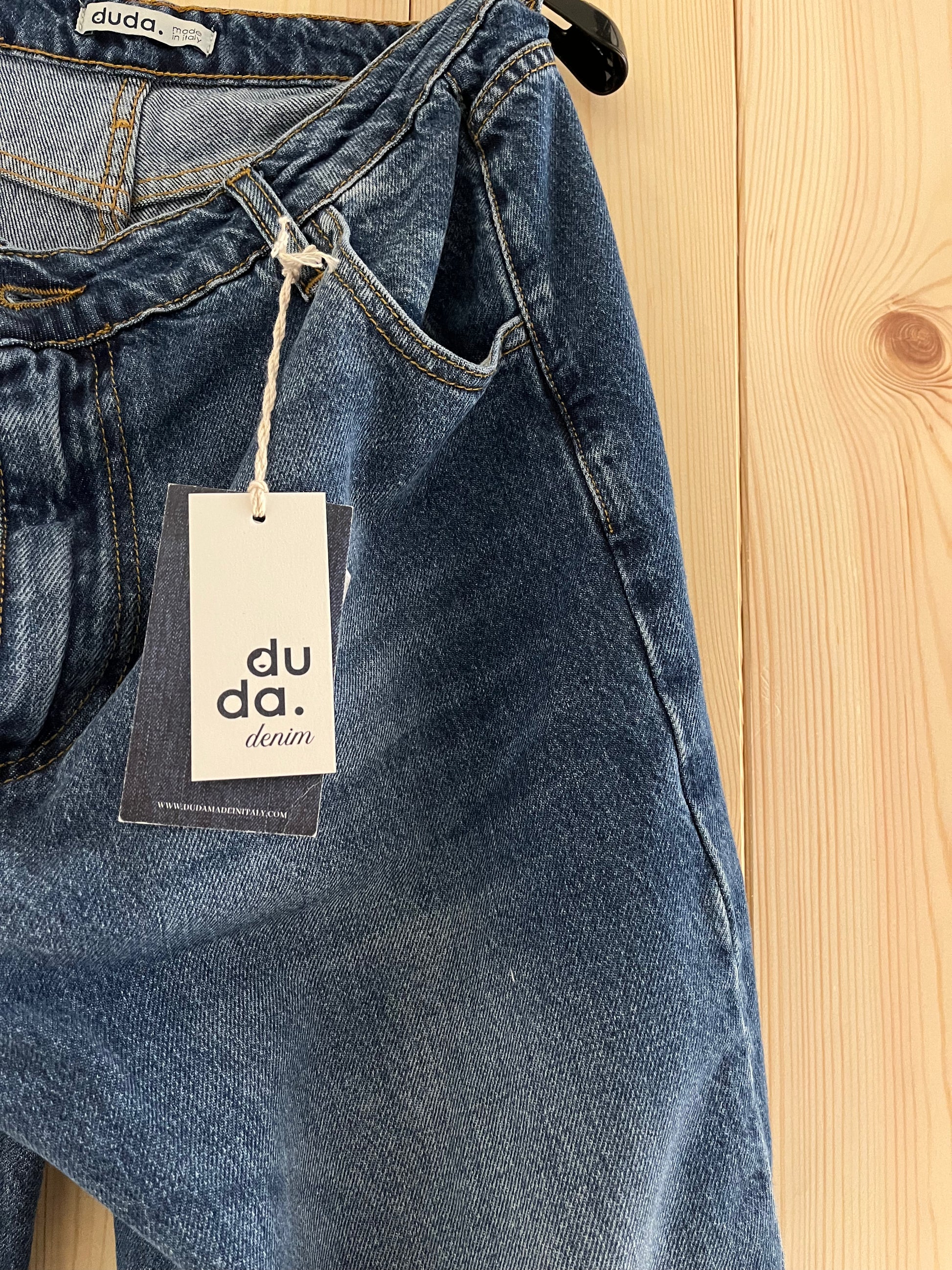 Jeans Oversize a Vita Alta – Stile Urban Vintage