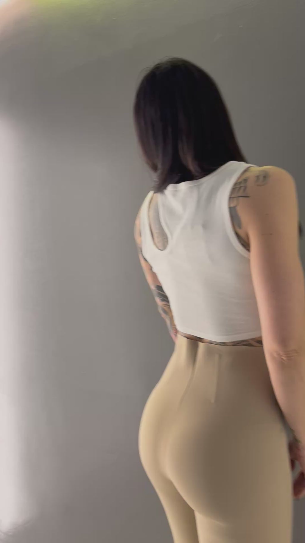 Pantalone Flare Elegante – Vita Alta Effetto Sculpt