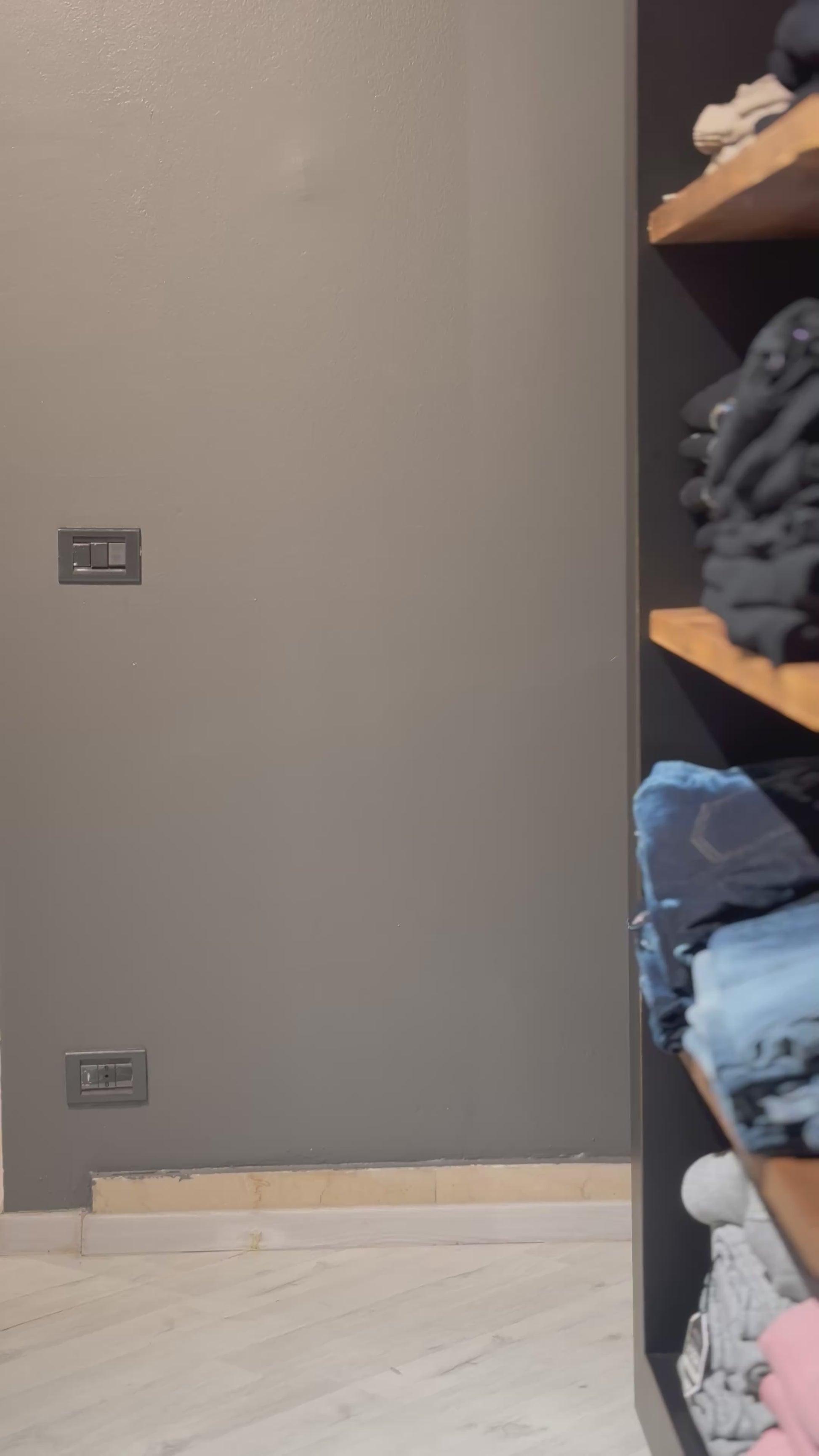 Giacca Oversize in Lana Check con Dettagli in Ecopelle – Urban Classic Edition