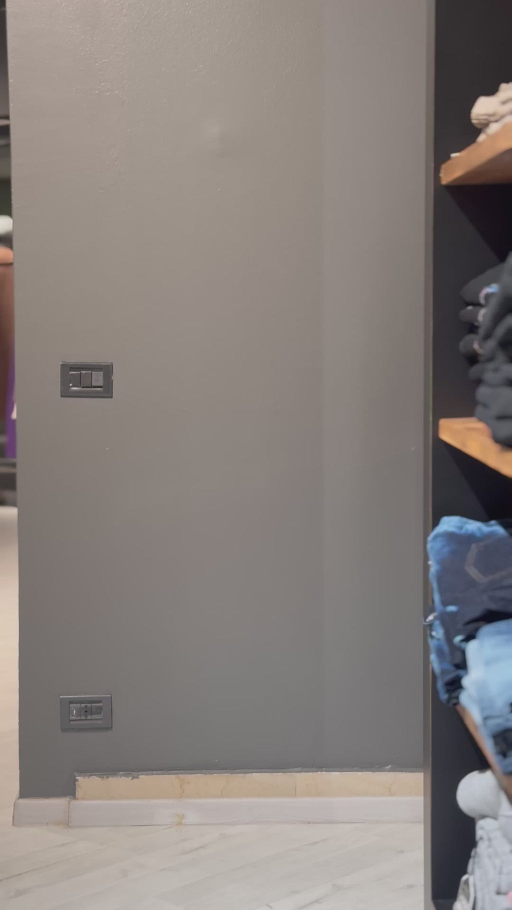 Giacca in ecopelle bordeaux – Stile biker con eleganza urbana